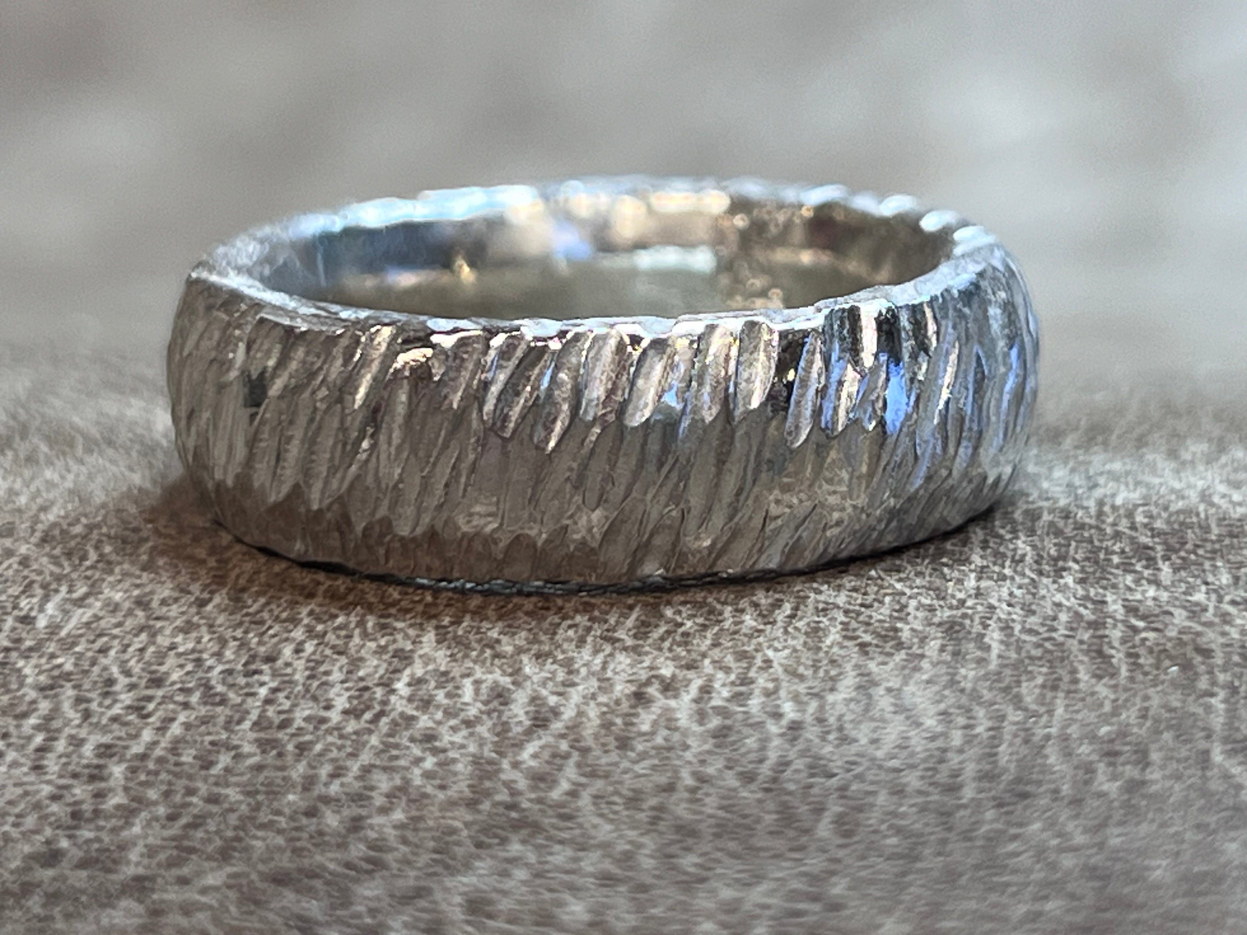 Sølv ring oval 8x4 mm med marehalm overflade