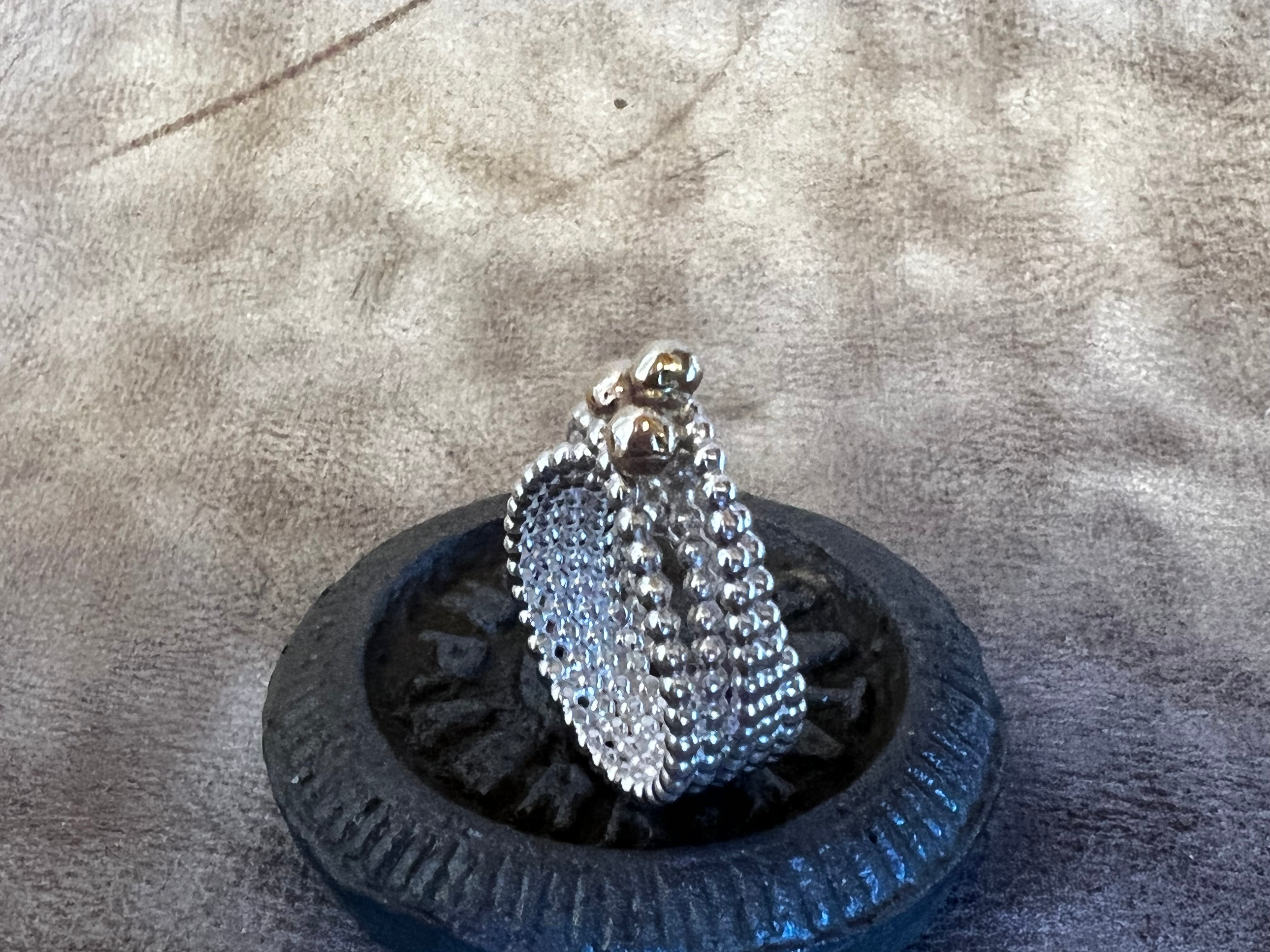 Kaviar håndlavet sølv ring med guldkugler