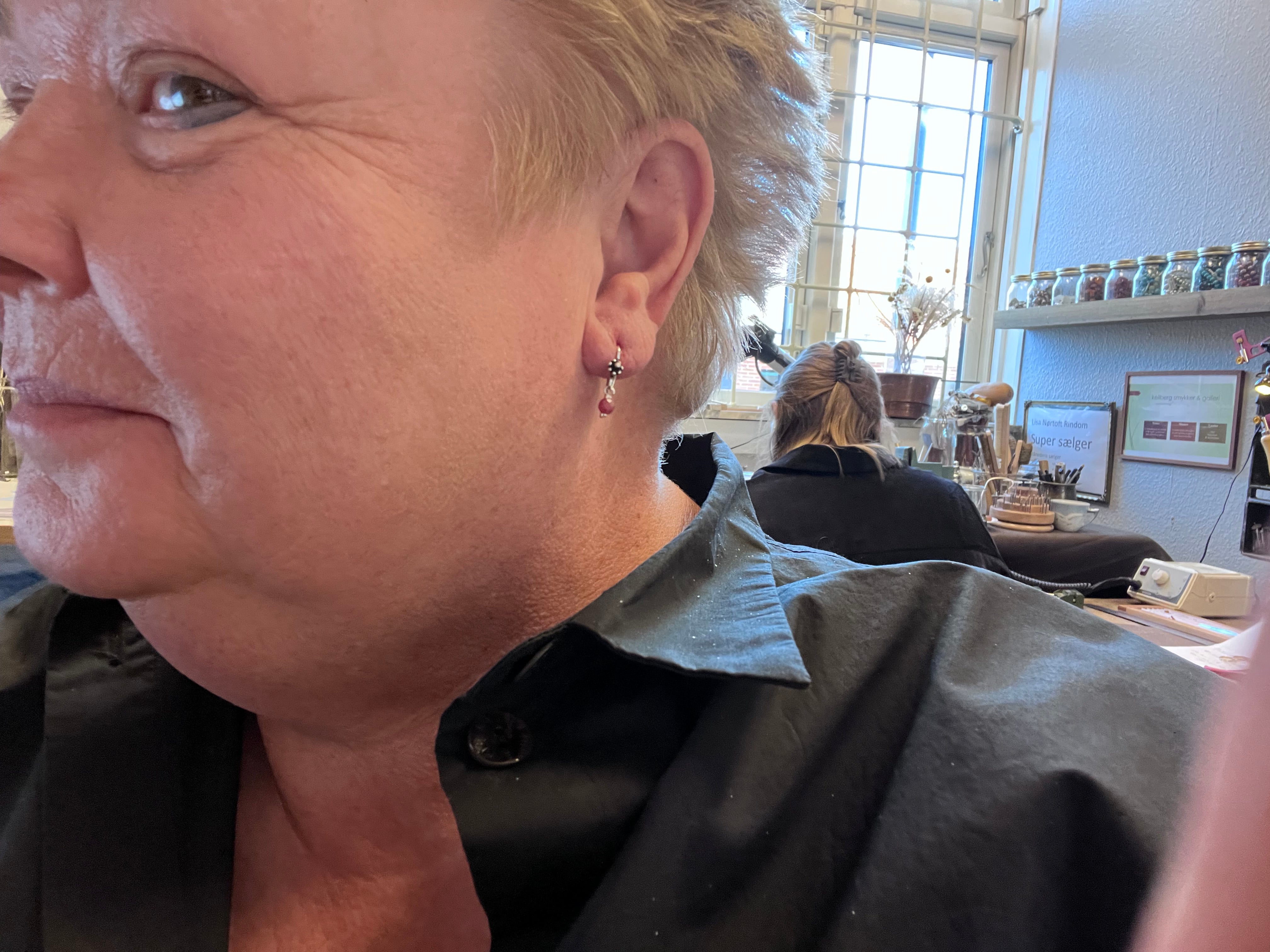 Øreringe med rubin