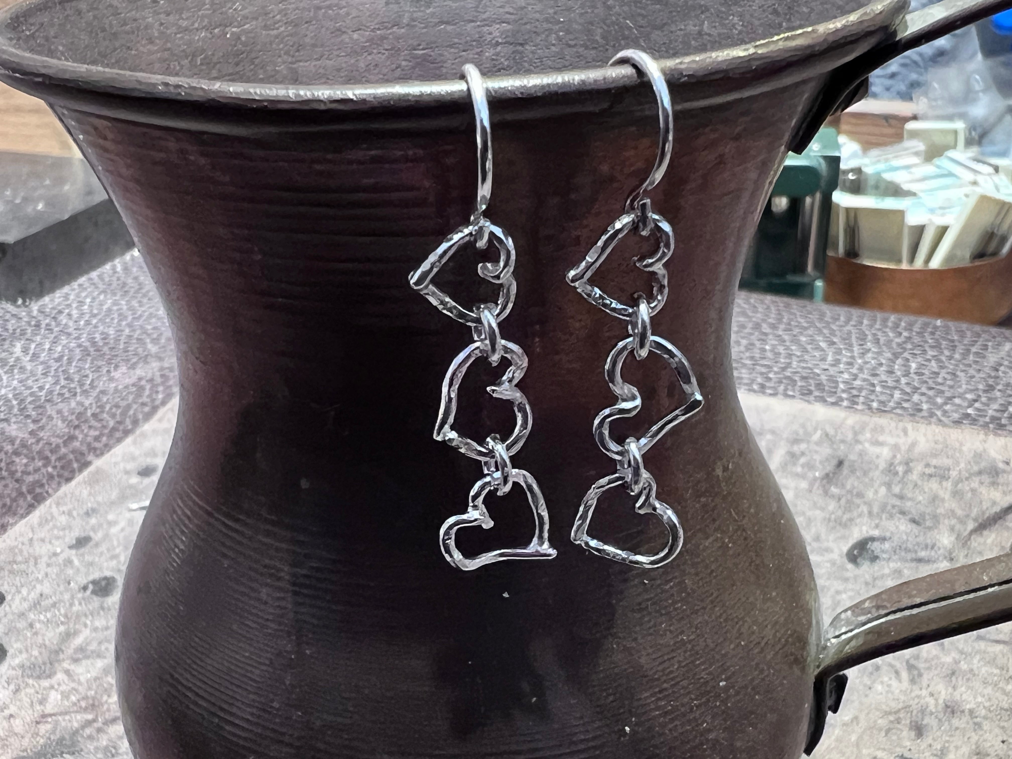 Magiske hjerte ørehænger – 3 symboler på kærlighed