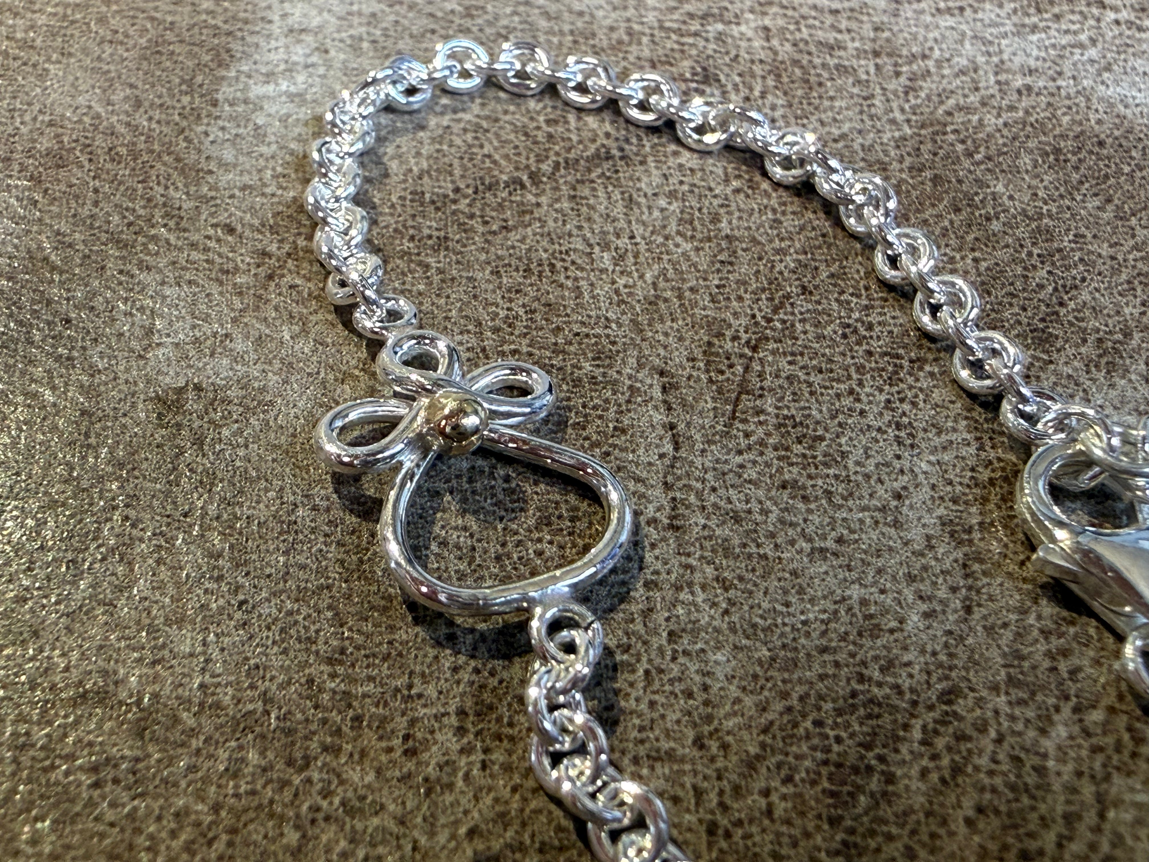 Vesterhavs sølv armbånd engel med et hjerte af guld