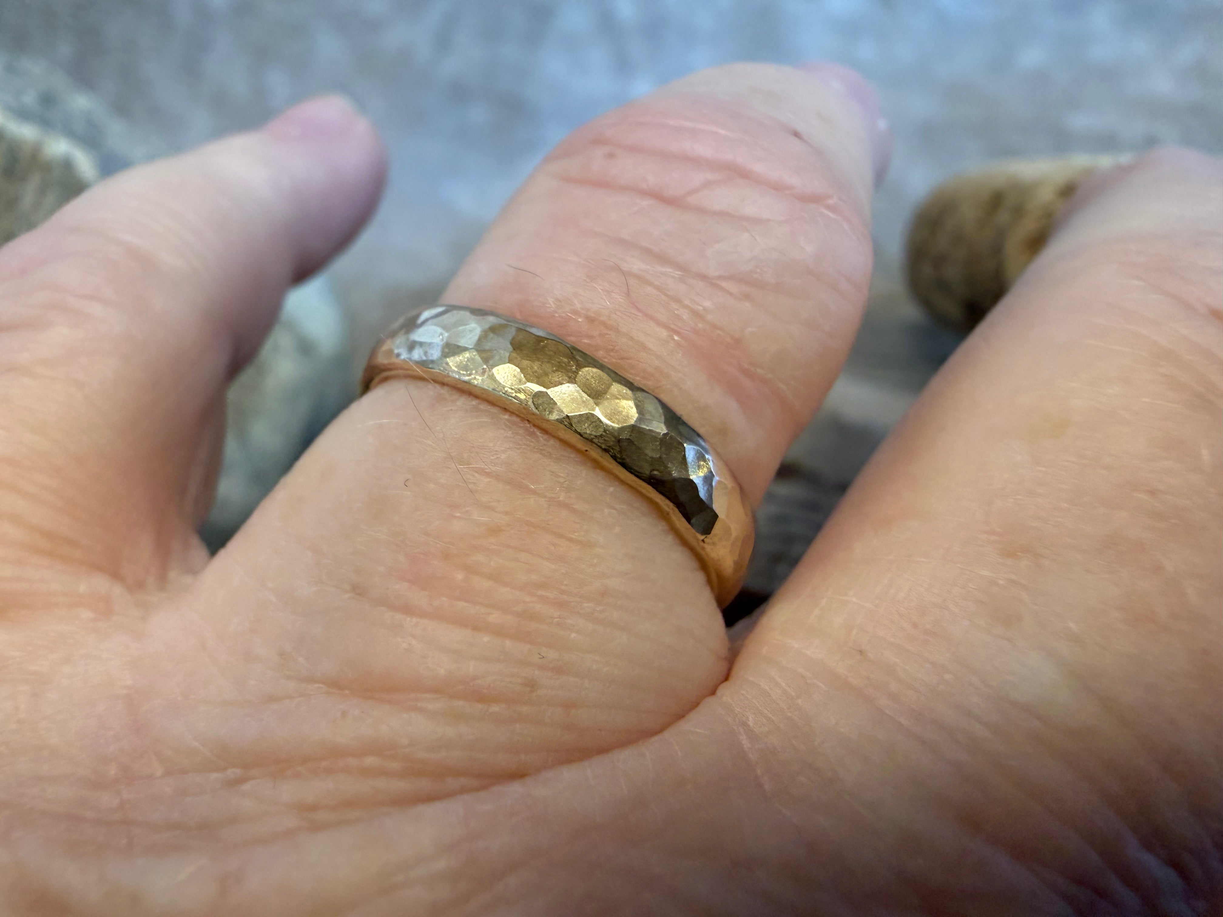 Rustik guldring – marehalm overflade