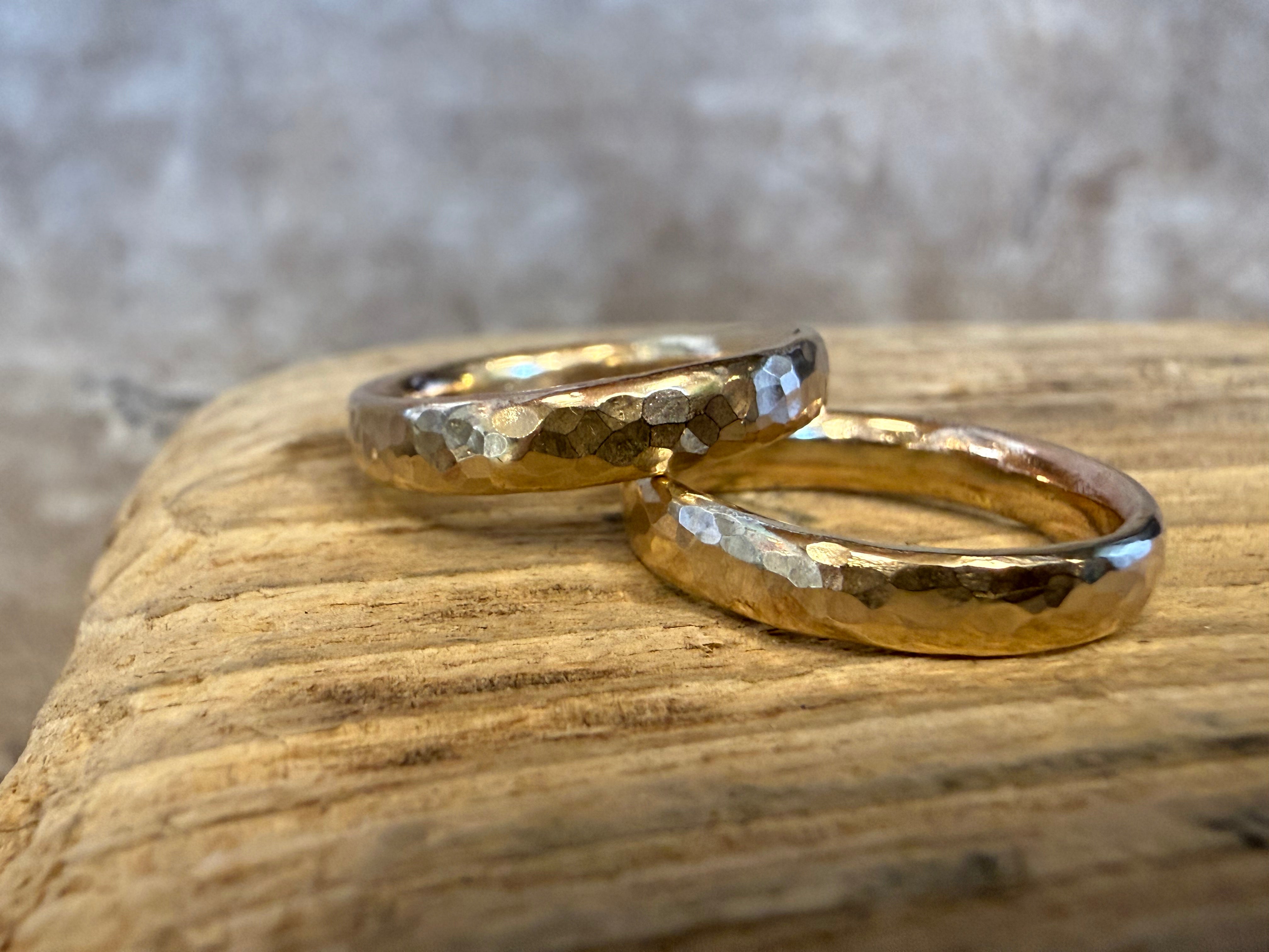 Rustik guldring – marehalm overflade