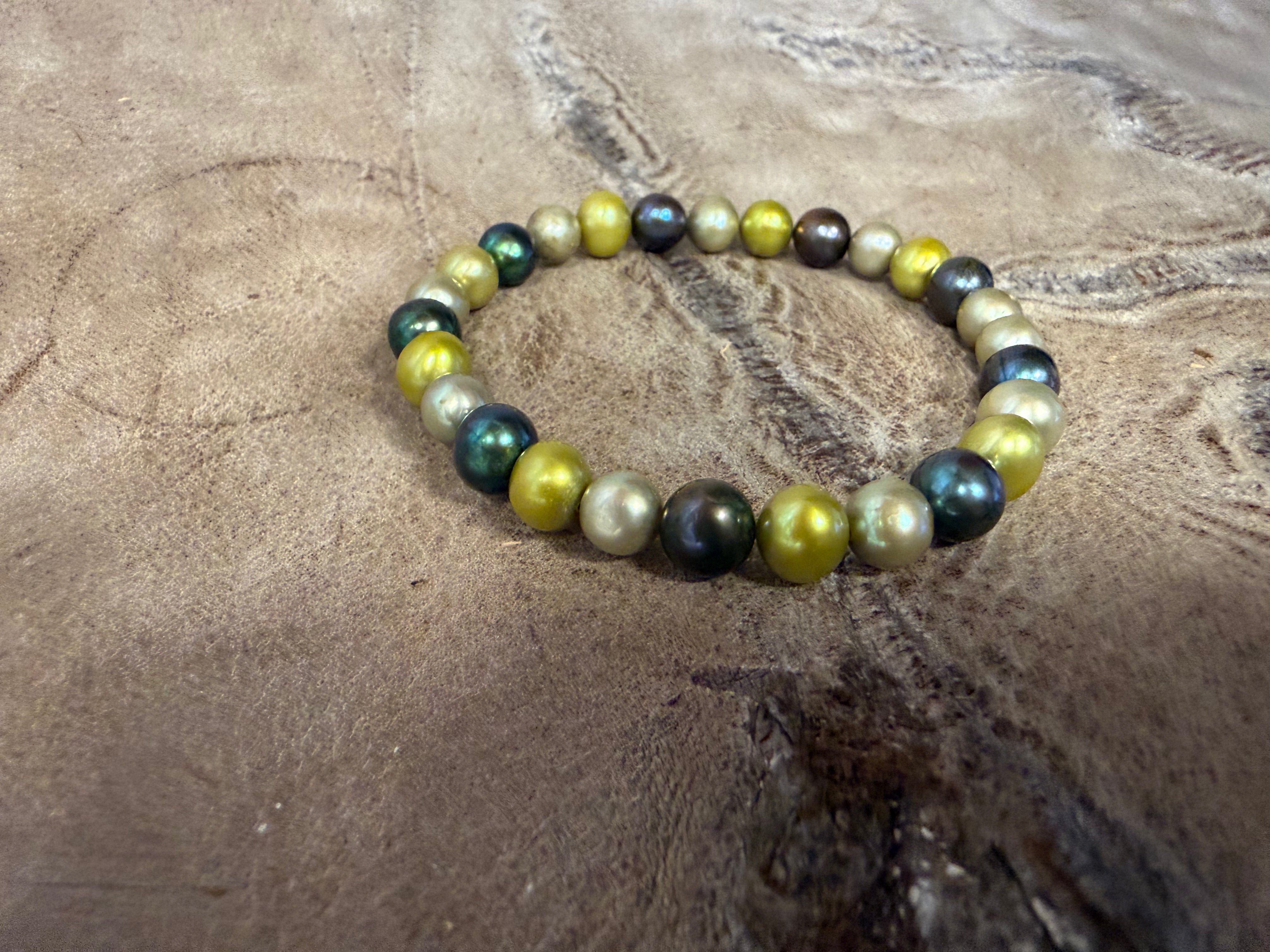 Perle armbånd grønne 8 mm ferskvands perler på elastik