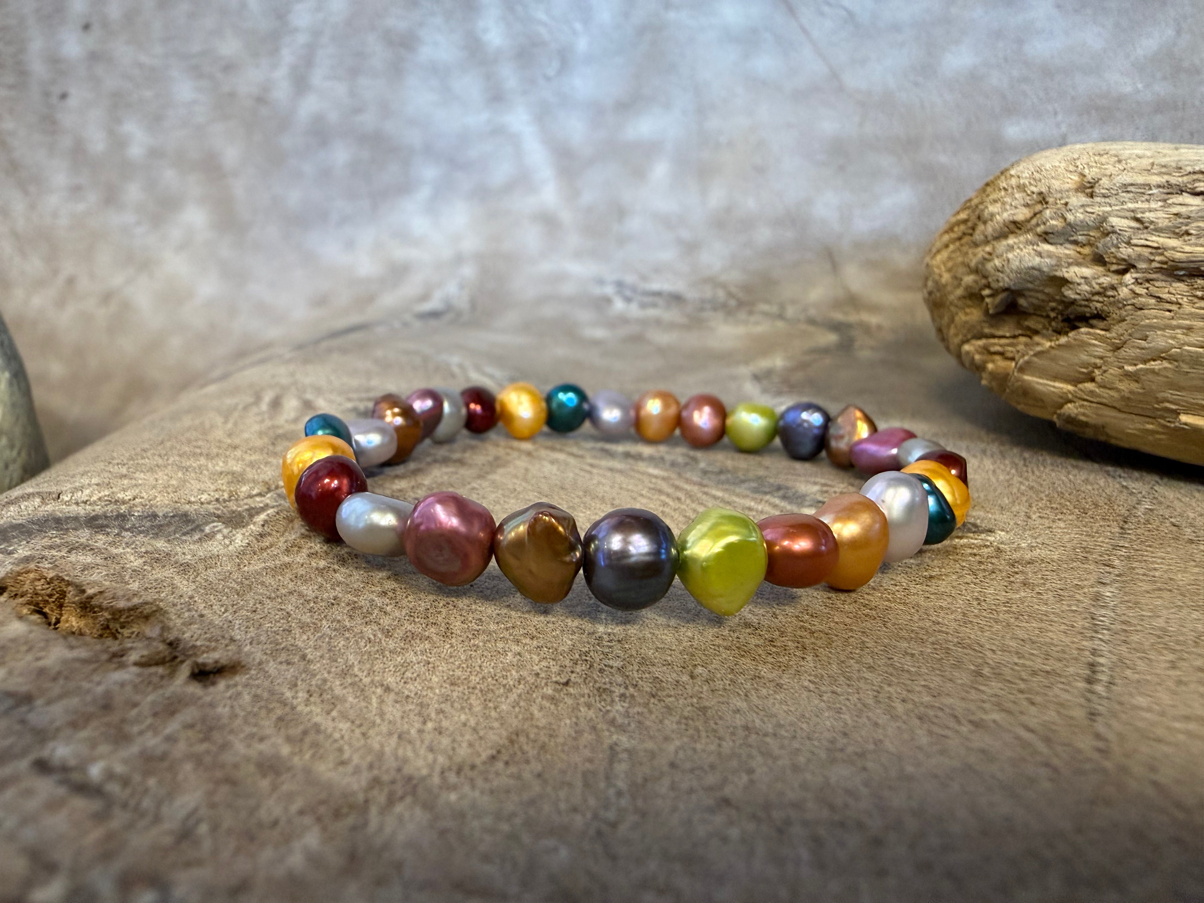 Perle armbånd multifarvet 6x8 mm ferskvands perler på elastik