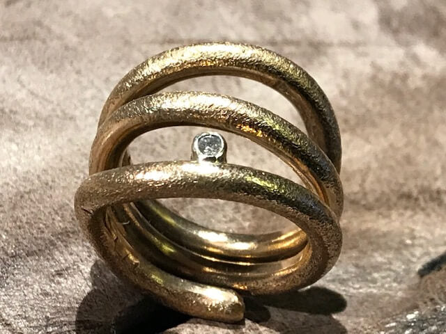 Rustik unika guld ring